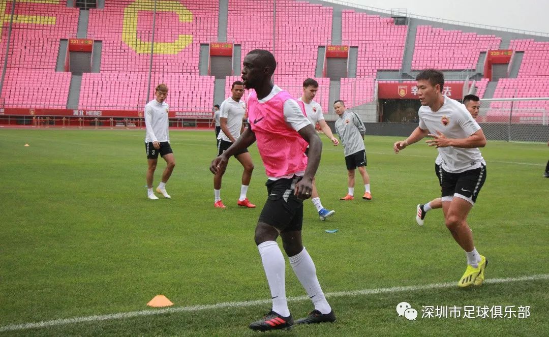  网坛父子兵齐上阵，传承精神感动全场