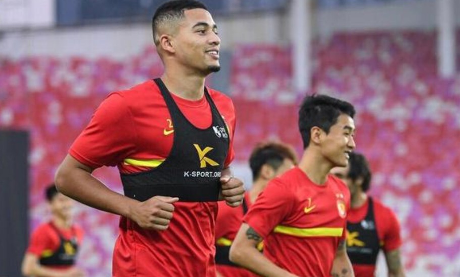  乌迪内斯定位球制胜，战术执行力获赞誉  