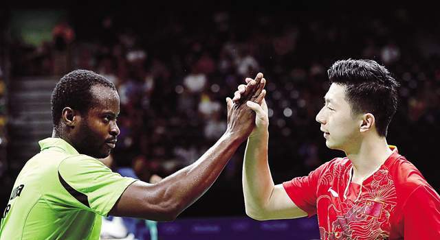  阿利亚西姆网前截击精妙，直落两盘横扫过关