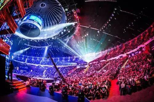  电竞模拟赛启幕，虚拟对战激发潜能