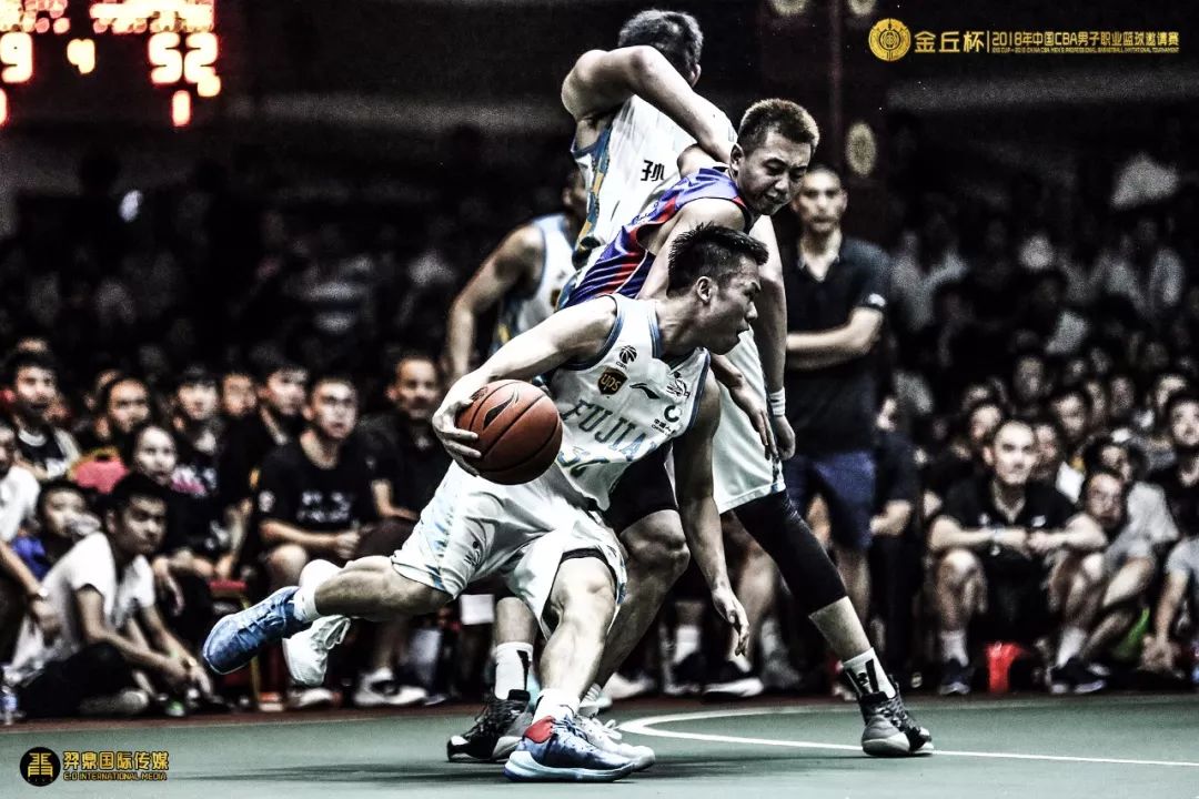  丘里奇ACE雨轰炸对手防线全面崩溃