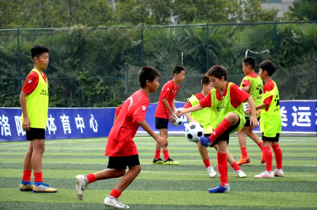  網球員心理辅导普及，专业团队入驻训练营