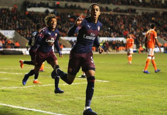  英格兰足总杯黑马逆袭淘汰豪门