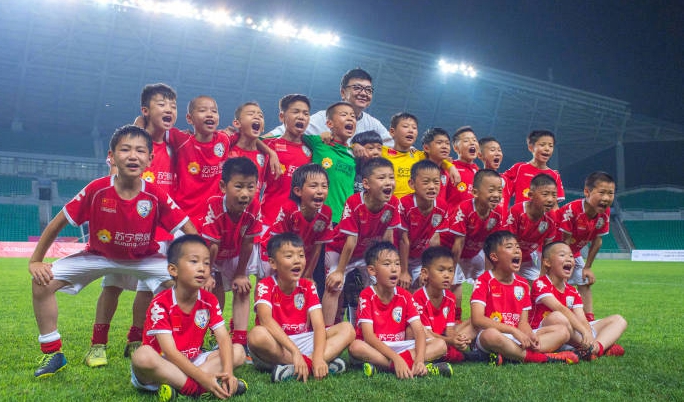  青训小将崛起，替补登场绝杀对手